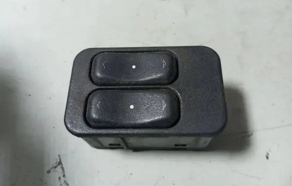 Opel Zafira A Electric window control switch 90561088