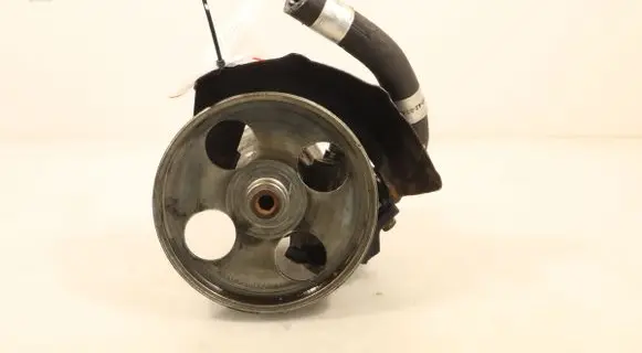 Peugeot Bipper Power steering pump 28140848