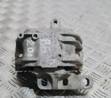 Volkswagen PASSAT B6 Engine mount bracket 1K0199262P
