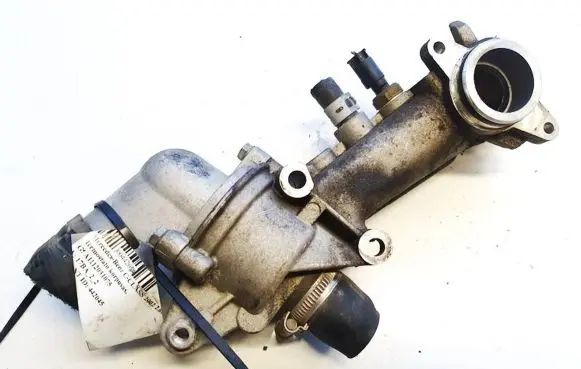 Mercedes-Benz C W203 Engine coolant pipe/hose A1112031075 1112031075