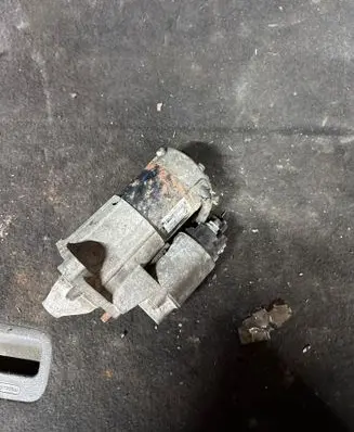 Renault Laguna III Starter motor 8200306595