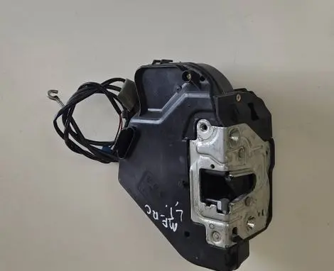 Mercedes-Benz CLS C219 Rear door lock A2197300135