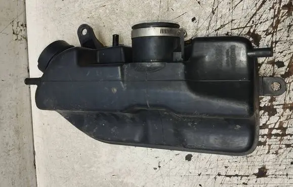 Subaru Outback Air intake duct part SAEPPT40