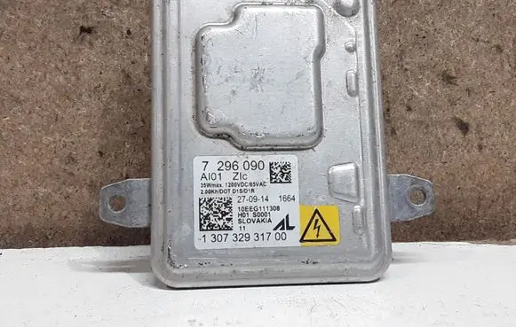 BMW 3 F30 F35 F31 Headlight ballast module Xenon 7296090