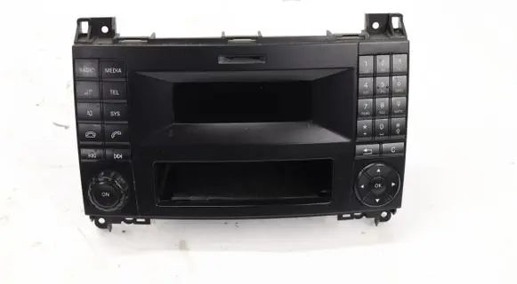 Mercedes-Benz Vito Viano W447 Radio/CD/DVD/GPS head unit A4479008905