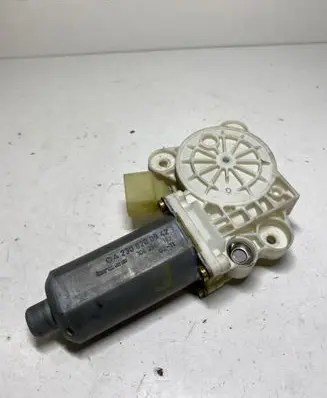 Mercedes-Benz CLK A209 C209 Front door window regulator motor A2308200942 106256102
