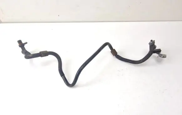 Volkswagen Golf VII Vacuum line/pipe/hose 04L145049E