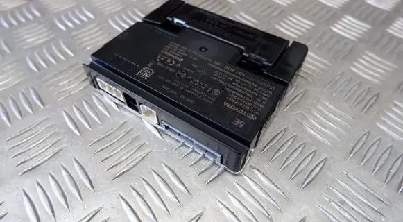 Toyota Yaris XP210 SOS control module 86741K0021 86740K0021