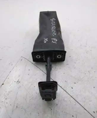 Volkswagen Scirocco Front door check strap stopper 