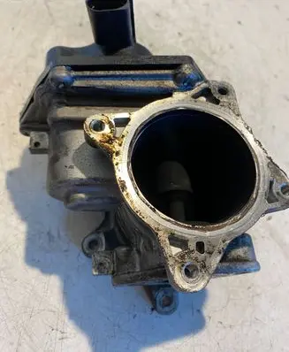 Volkswagen Crafter EGR valve 03L131501L V29007881