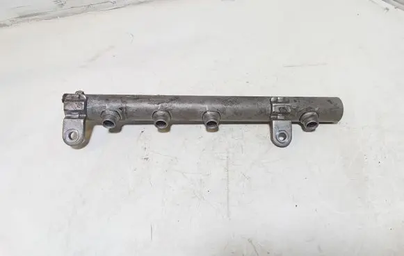 Mercedes-Benz ML W164 Fuel main line pipe A6420700495