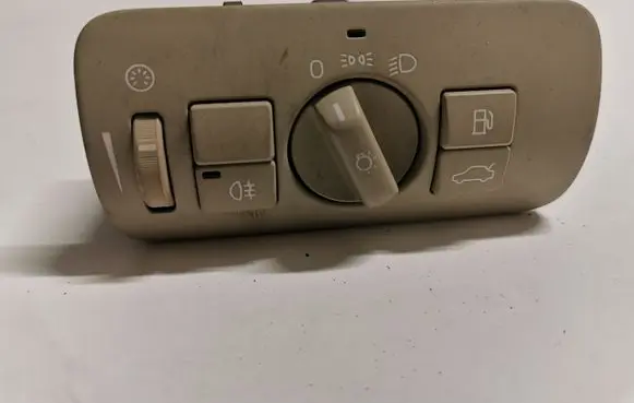 Volvo S60 Light switch 30739420
