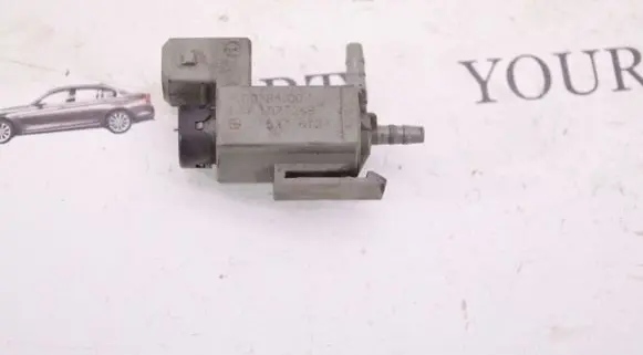 BMW 5 E60 E61 Vacuum valve 7537612