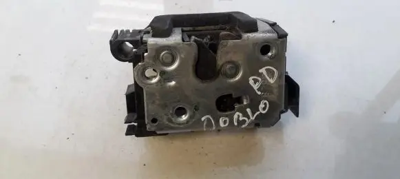 Fiat Doblo Front door lock