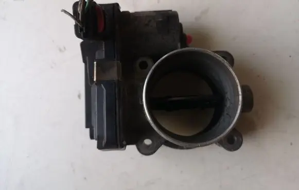 Opel Antara Throttle valve 25186238