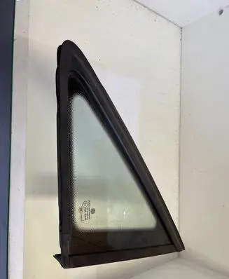 Volkswagen Touran II Front triangle window/glass 43R00048 E000255 DOT24M68AS2