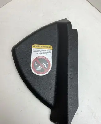 Mercedes-Benz C W204 Dashboard side end trim A2046800278