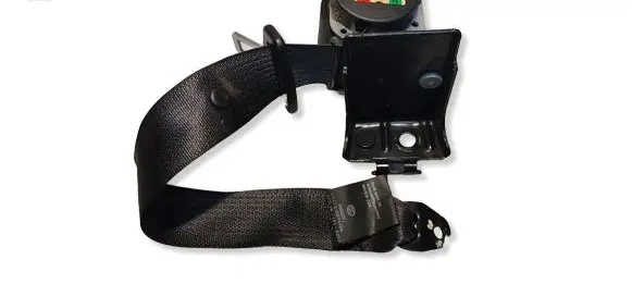 Opel Astra J Rear seatbelt 616569200B