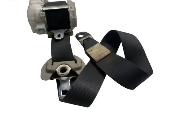 Toyota Avensis T270 Front seatbelt 7P2510P 0438056 159254