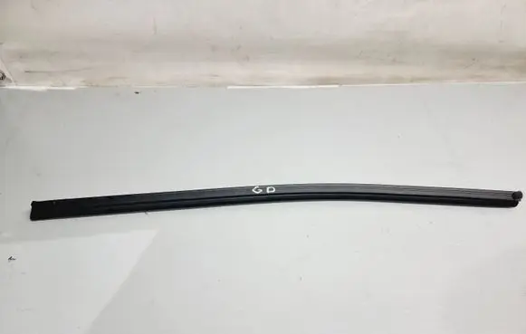 KIA Niro Rubber seal rear door window/glass 83241G5000