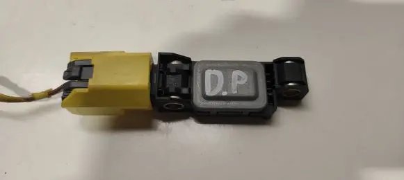 Volkswagen Phaeton Airbag deployment crash/impact sensor 4B0959643C 0231A0BTISS1