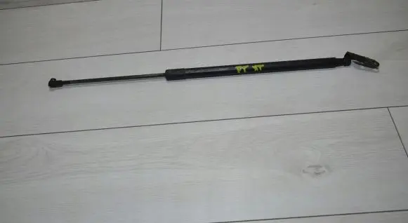 Nissan X-Trail T31 Tailgate strut 