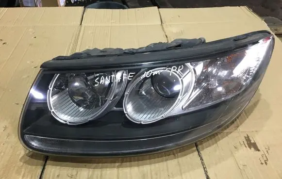 Hyundai Santa Fe Headlight/headlamp