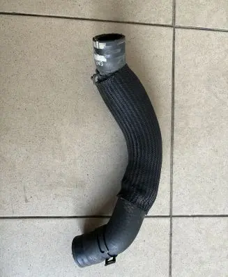 Chevrolet Corvette C7 Engine coolant pipe/hose 84354391
