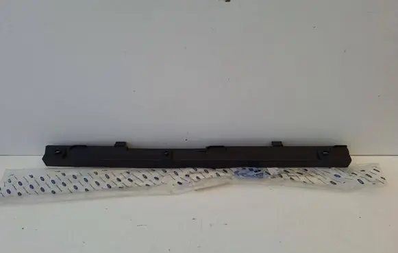 Ford Focus Front bumper splitter molding AM51-R001A06-AB