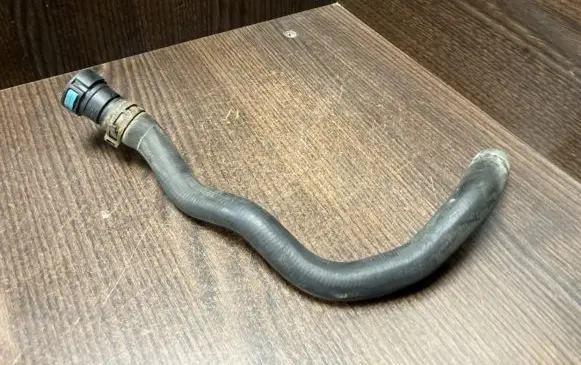 Ford Transit Engine coolant pipe/hose