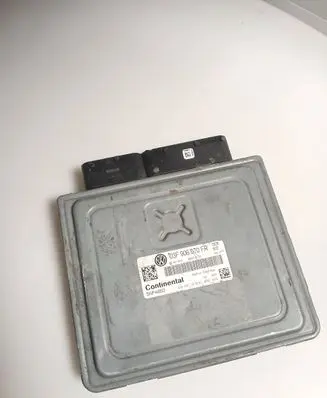 Volkswagen Polo V 6R Engine control unit/module 03F906070FR 5WP44803 03F907309K