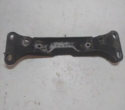 BMW 5 E39 Engine mounting bracket 092426