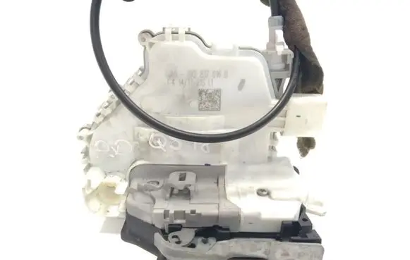 Audi Q5 SQ5 Front door lock 8X2837016B
