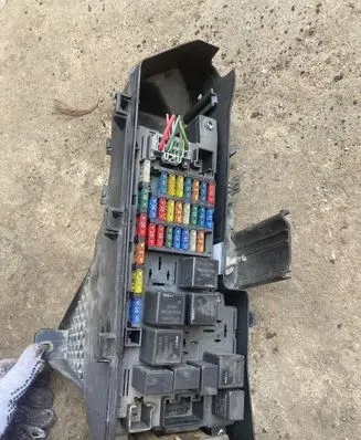 Volvo V70 Fuse module