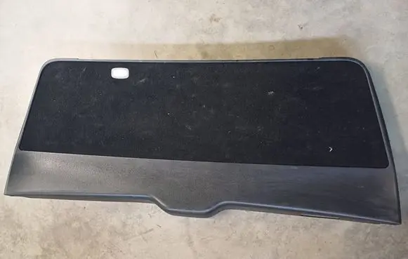 Mercedes-Benz GL X164 Tailgate trim A1647401970