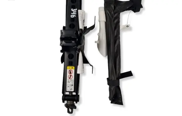Dodge Durango III Lift Jack P68061750AM 04766498AA 68158775AC