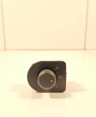 Volkswagen Golf IV Wing mirror switch 1J2959565D 3040