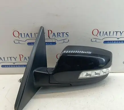 KIA Sorento Front door electric wing mirror