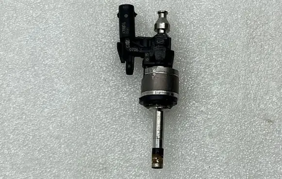 Audi Q2 - Fuel injector 05E036A 026150006Z