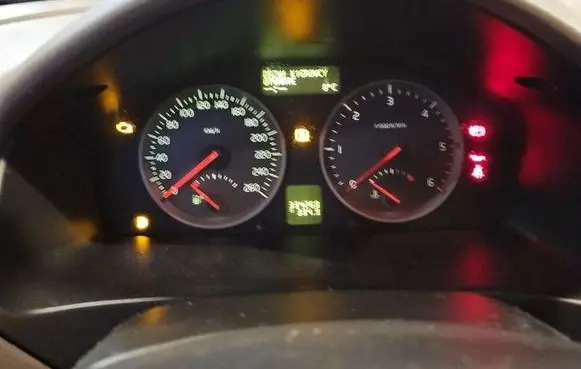 Volvo V50 Speedometer (instrument cluster) 30710071 IMPRK1529534