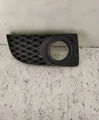 Mazda Premacy Front fog light trim/grill CC2250C11