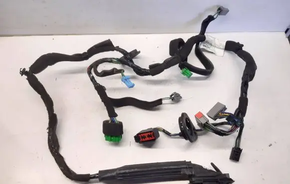 Volvo V70 Front door wiring loom/harness boot 30773652