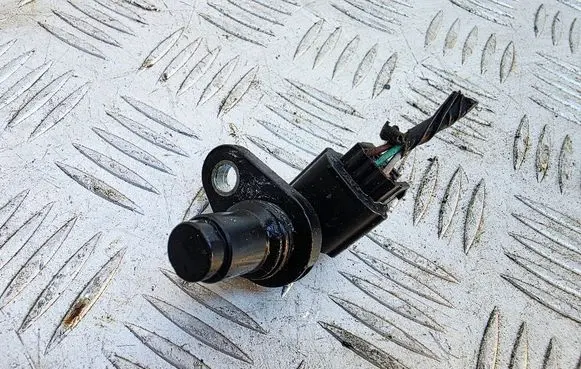 Infiniti QX60 L50 Camshaft position sensor 16704C09