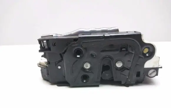 Skoda Octavia Mk2 (1Z) Loading door lock 5N0839015D I4694