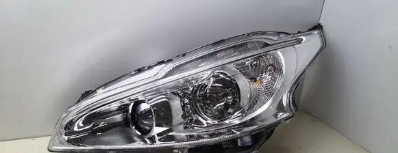 Peugeot 208 Headlight/headlamp 1609697180