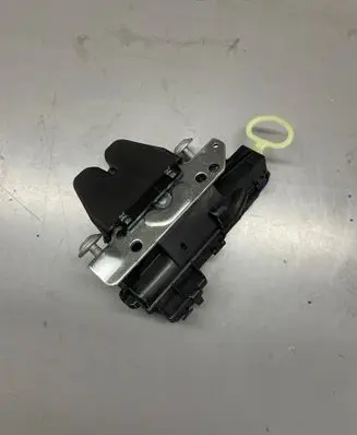 Mercedes-Benz C W205 Loading door lock A1177500085 2212905 177500085