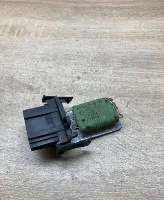 Volkswagen Golf III Heater blower motor/fan resistor 1H0959263