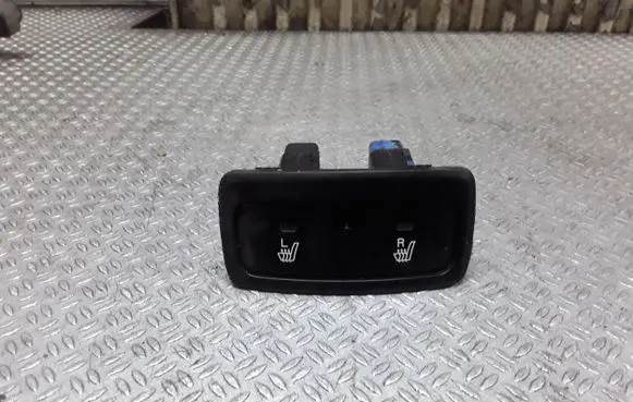 KIA Sportage Seat heating switch 