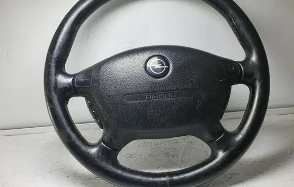 Opel Vectra B Steering wheel
