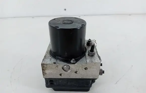 Skoda Fabia Mk2 (5J) ABS Pump 6R0614517M